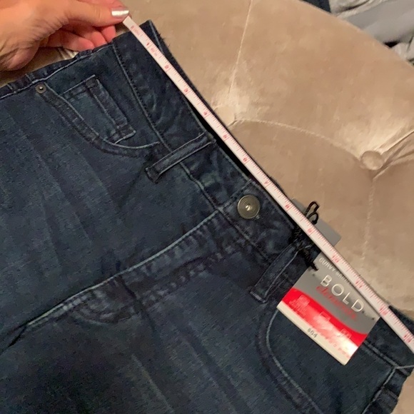 Shape enhancing jeans by Bold Elements, stretchy,6 - Picture 7 of 10